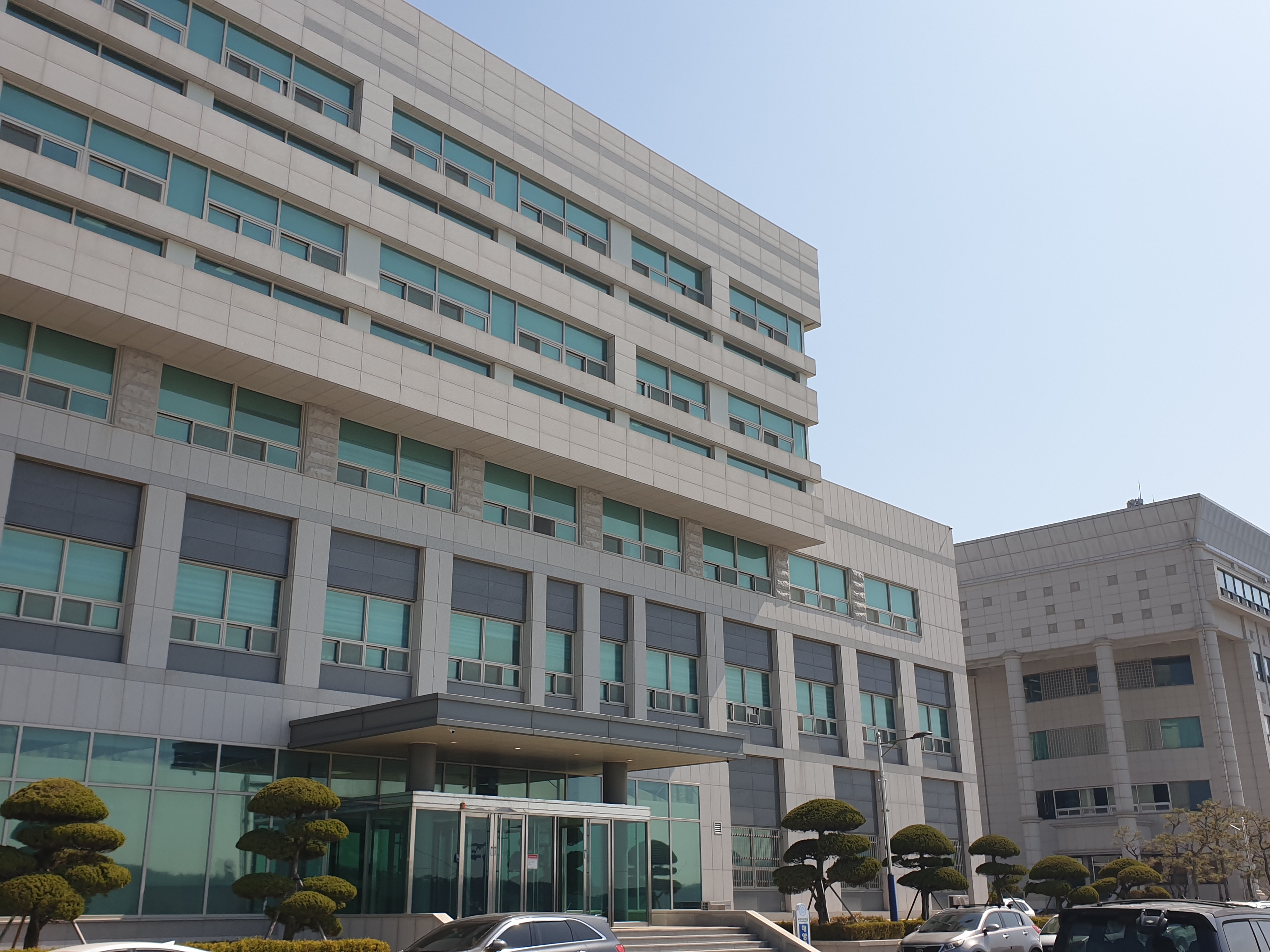 mpm대학교 해양공학관.jpg