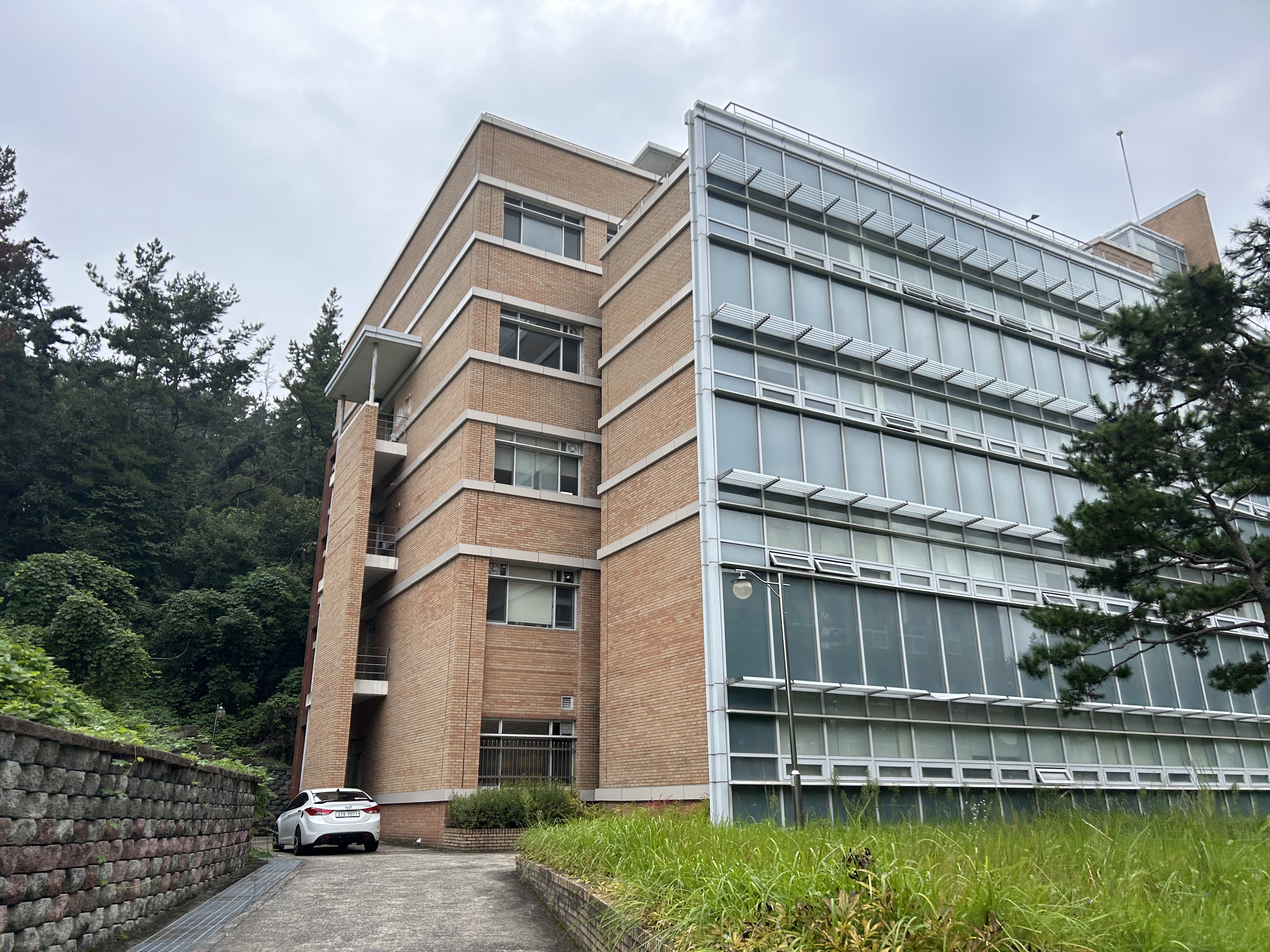 gsn대학교 과학4호관.JPG