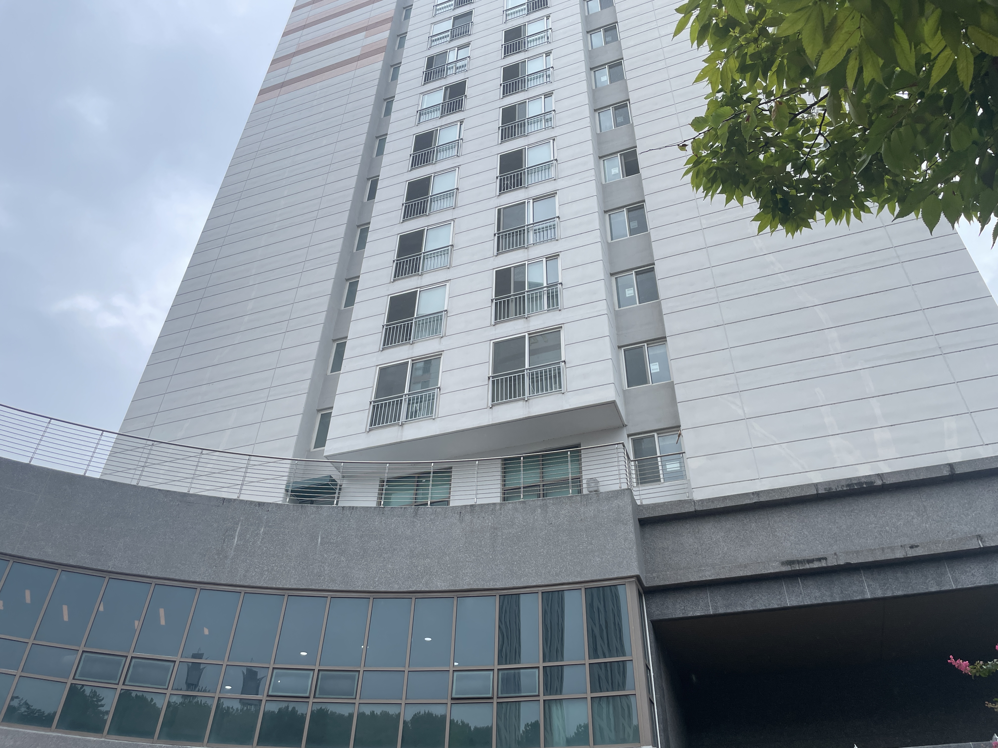 gsn대학교 남자생활관 10동.JPG